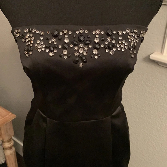 𝅺Express Cocktail Evening Sleeveless Black Dress Size 2 - Picture 2 of 3